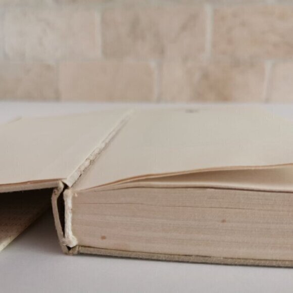 Hungarian Book Pillangó / Árvácska by Móricz Zsigmond 1976 Novelist Playwright - Picture 9 of 9